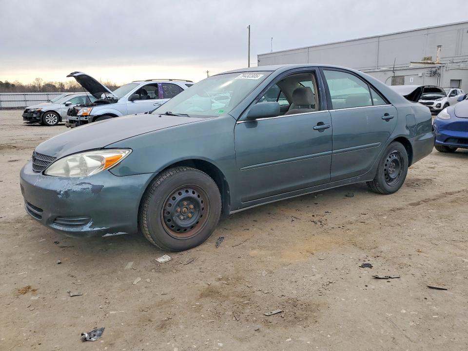 2003 Toyota Camry le