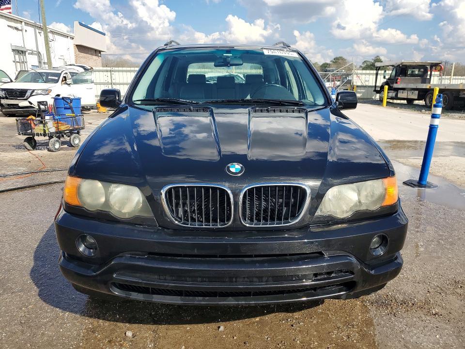 2002 BMW X5 3.0i
