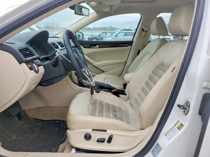2013 Volkswagen Passat