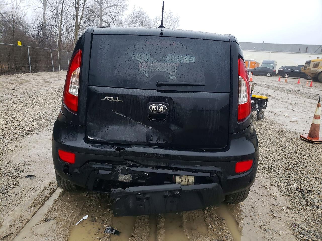 2013 KIA Soul Base