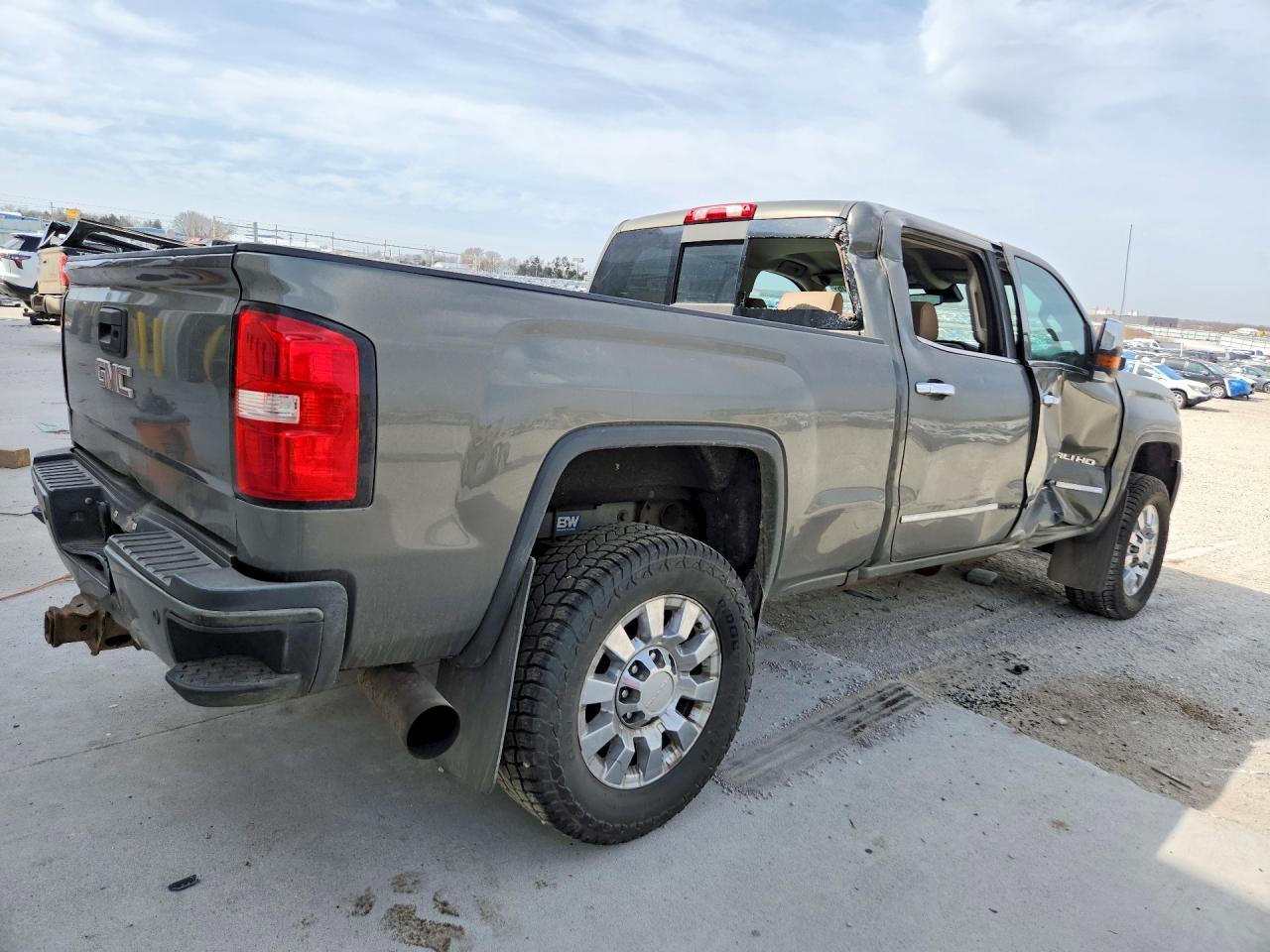2018 GMC Sierra K2500 Denali