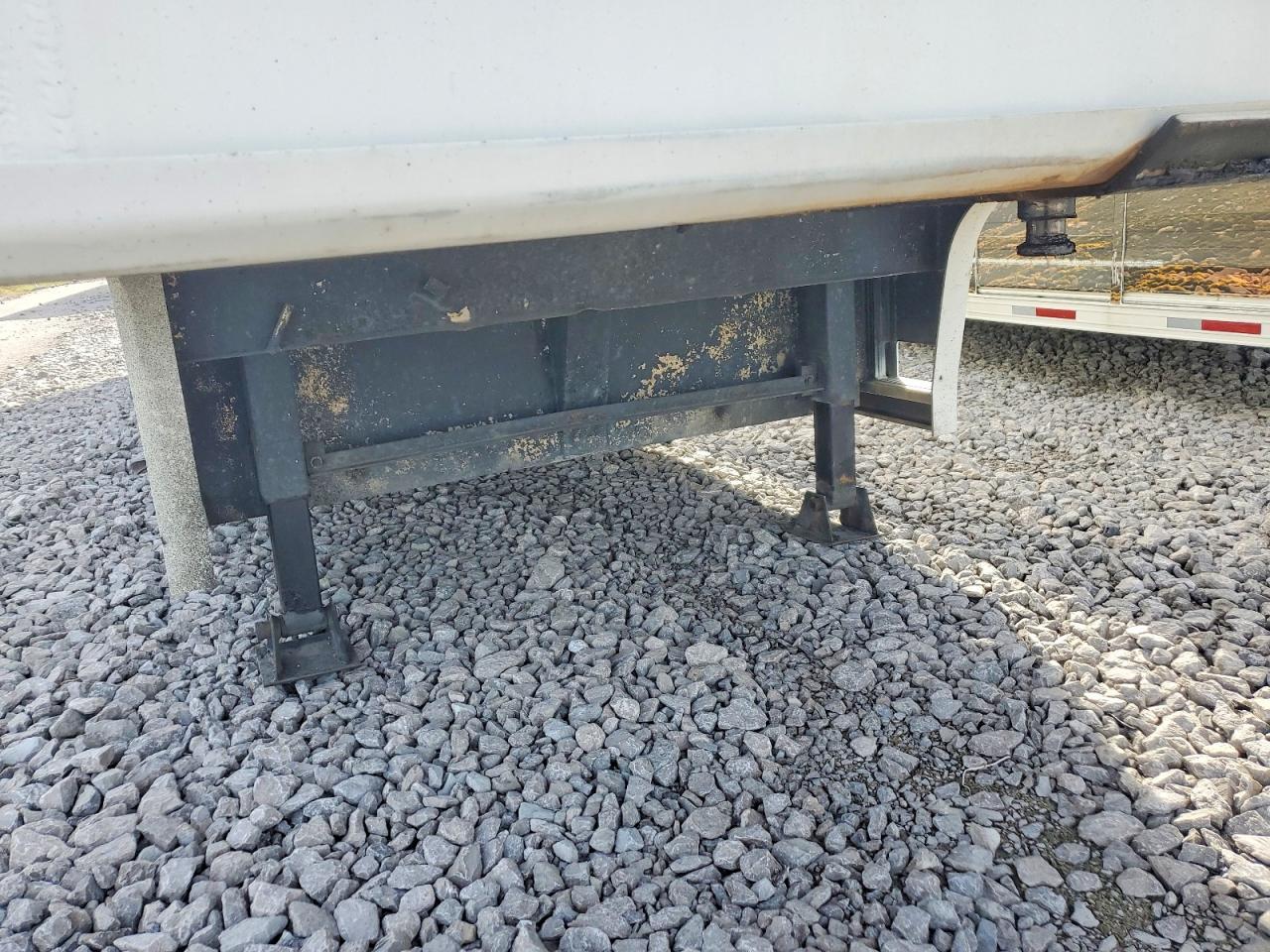 2001 Mickey AT-A Refrigerated Beverage Trailer