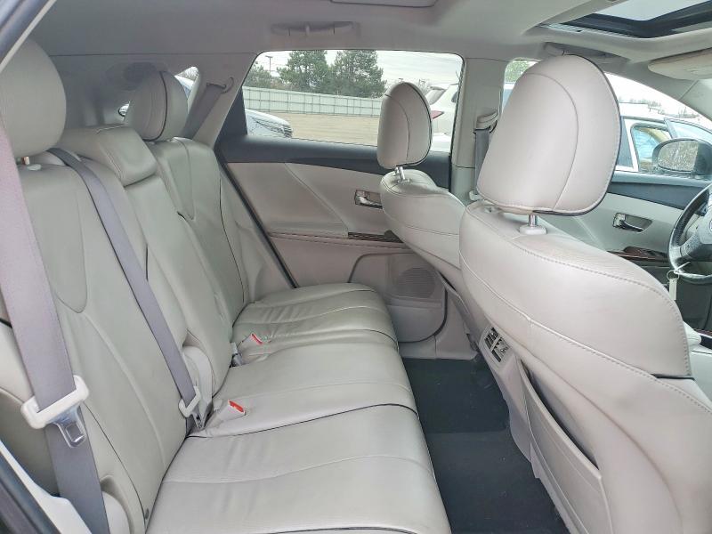 2010 Toyota Venza awd V6