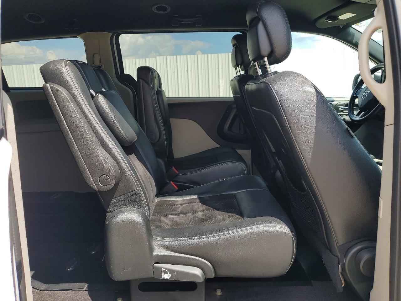 2017 Dodge Grand Caravan sxt