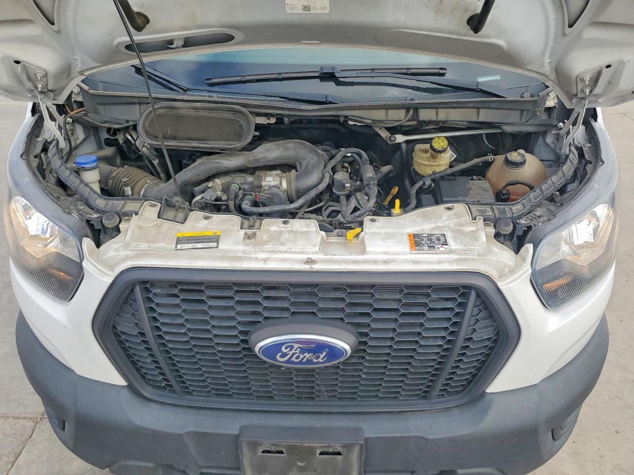 2022 Ford Transit Delivery Truck