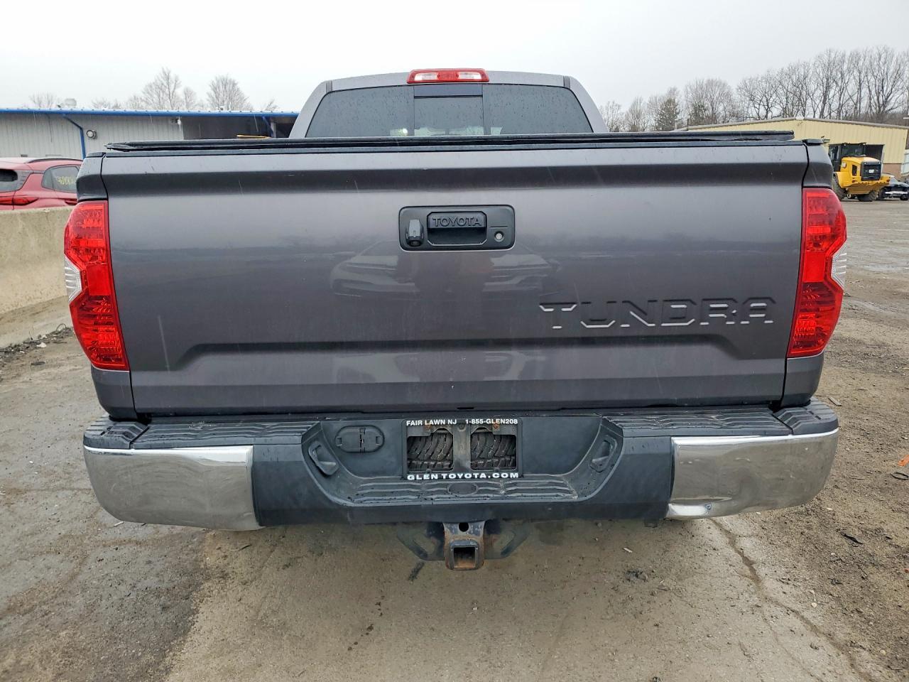 2014 Toyota Tundra SR5