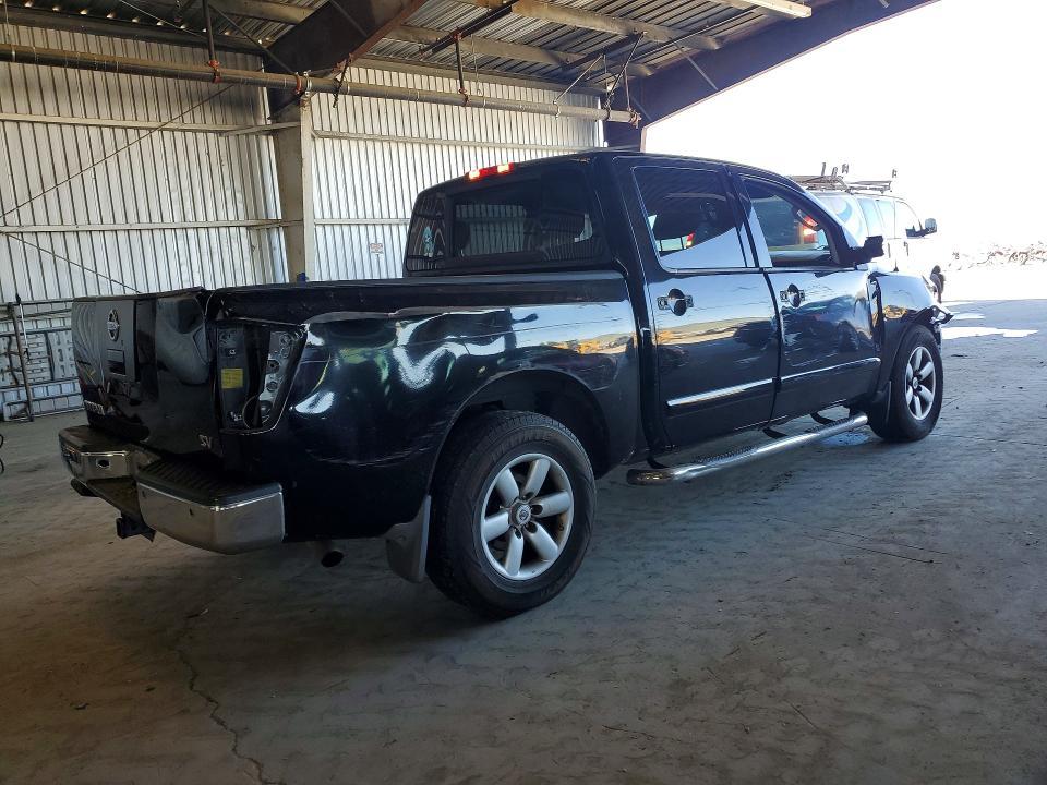 2011 Nissan Titan SV
