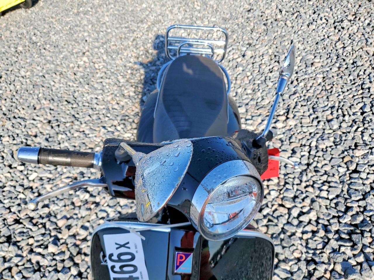 2022 Vespa GTS RST / SEI Giorni