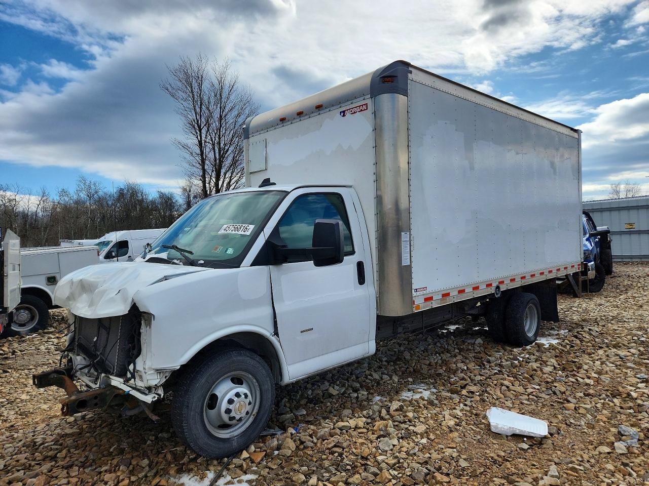 2019 Chevrolet Express BOX Truck