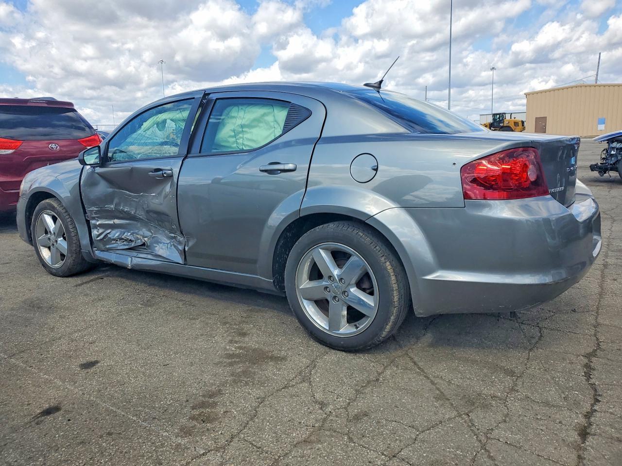 2013 Dodge Avenger se