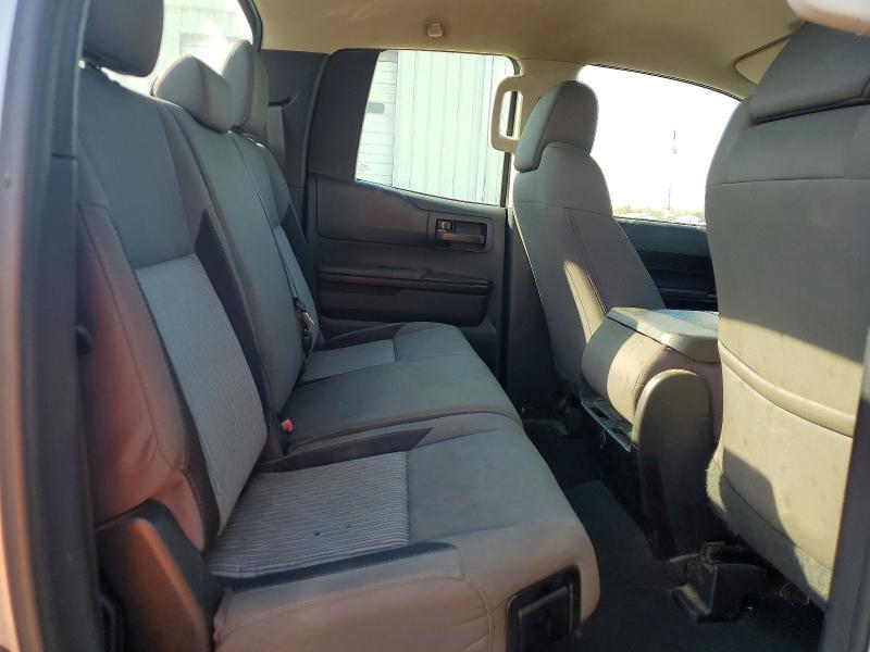 2015 Toyota Tundra SR