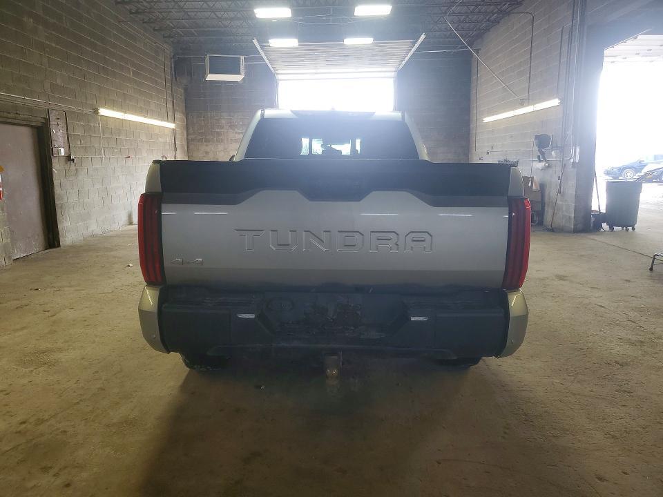 2022 Toyota Tundra SR5