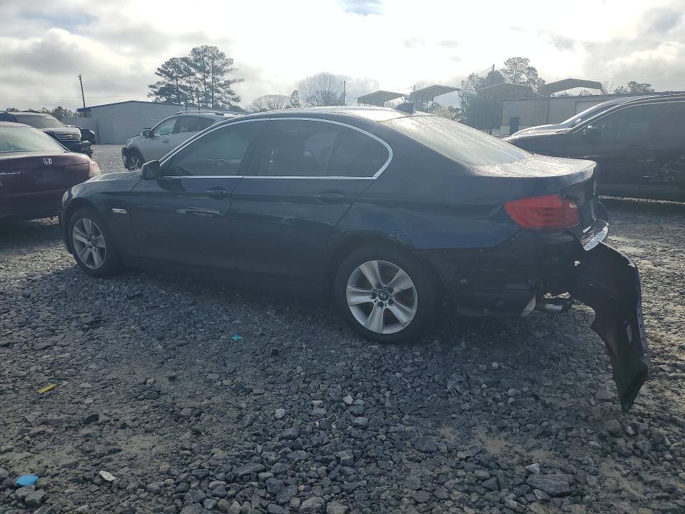 2011 BMW 528 i