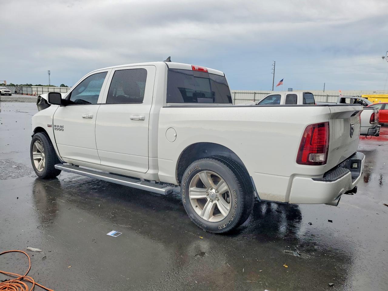 2014 Dodge RAM 1500 Sport