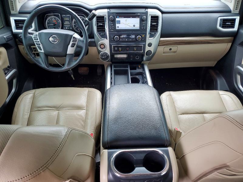 2017 Nissan Titan sl
