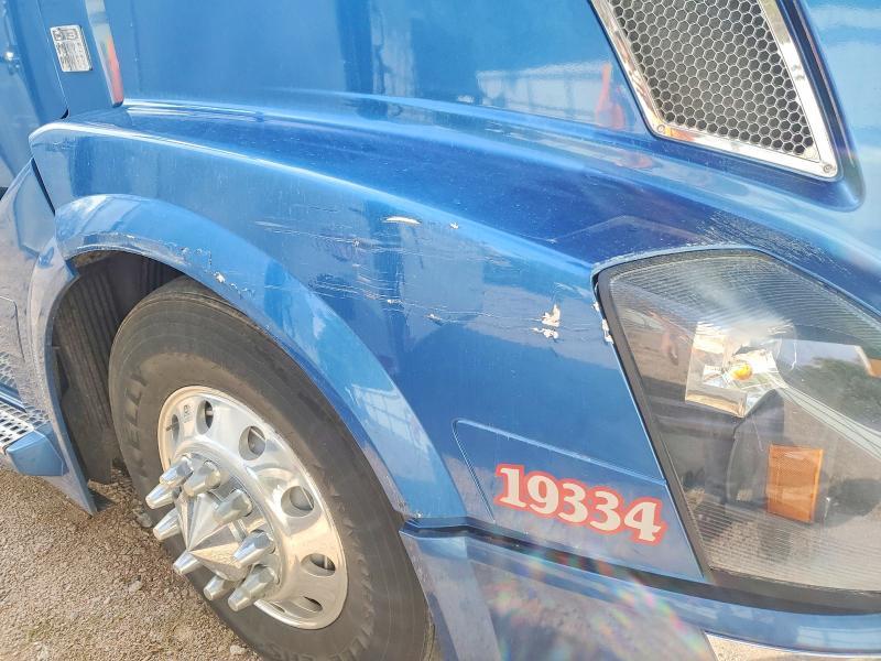 2015 Volv O vnl Semi Truck