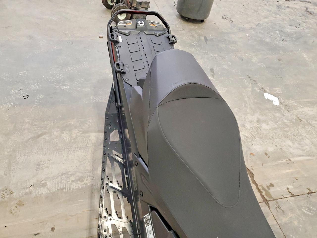 2023 Skidoo Renegade