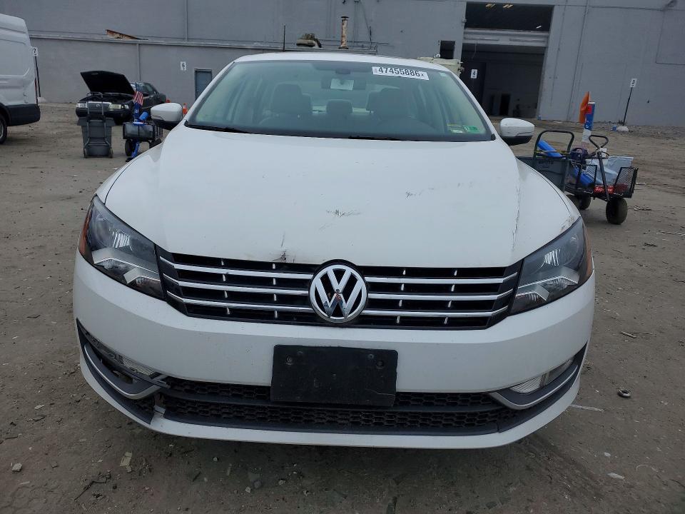 2013 Volkswagen Passat