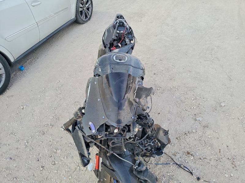 2024 Kawasaki ZX1002 L