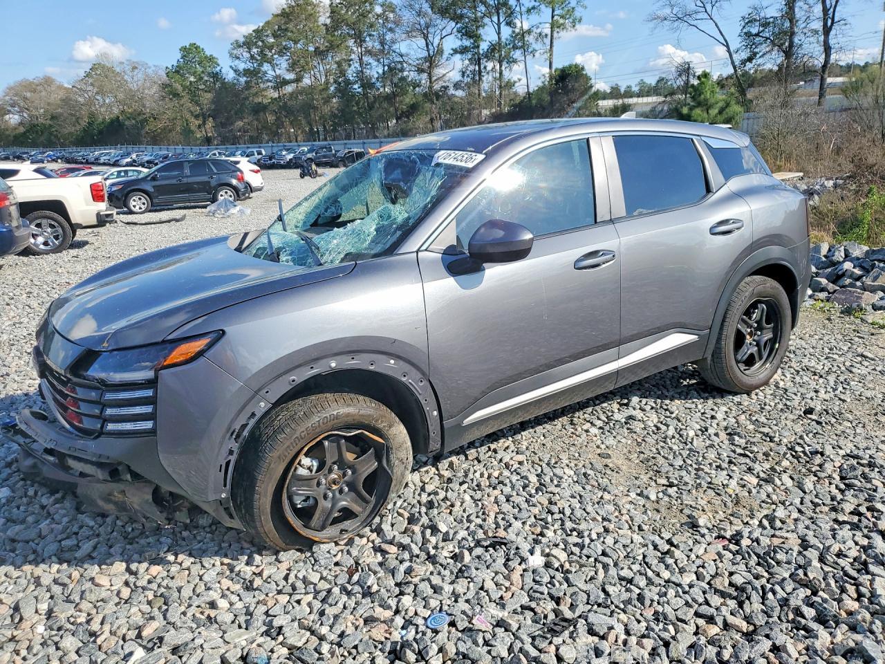 2025 Nissan Kicks sv