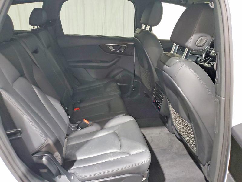 2021 Audi Q7 Premium Plus