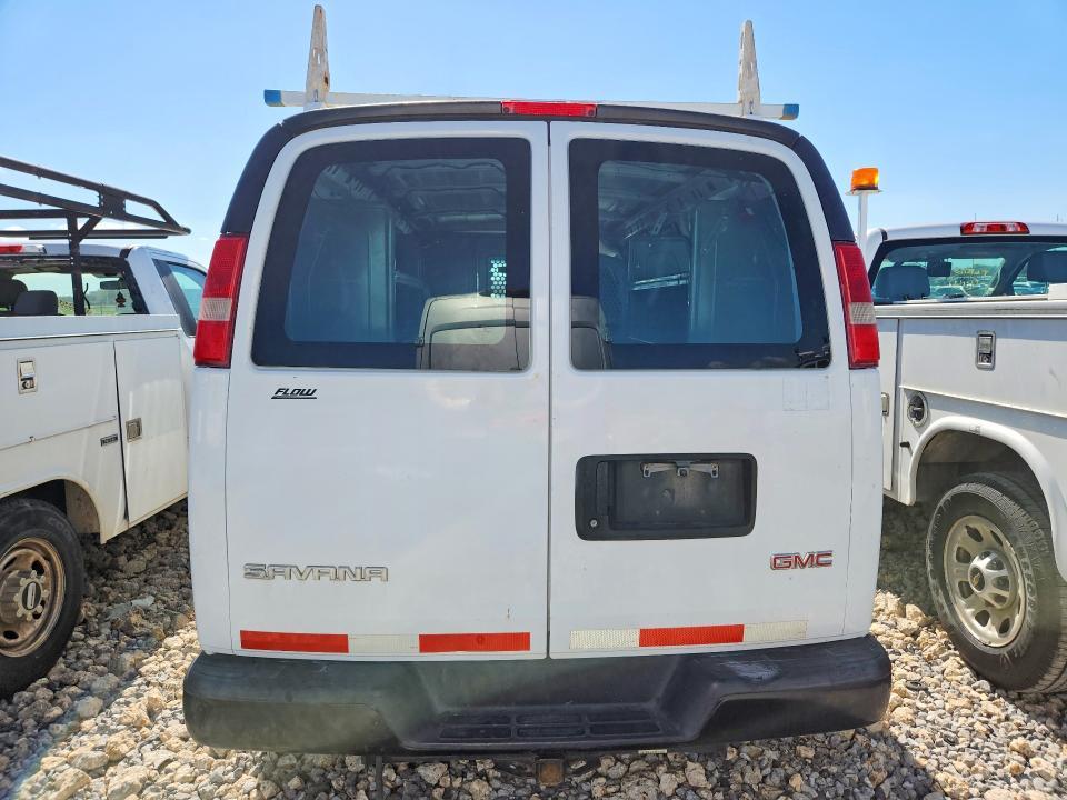 2017 GMC Savana G2500 Utility / Service van