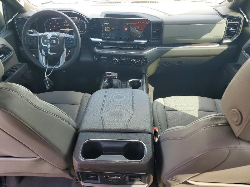 2026 GMC Sierra K1500 SLT