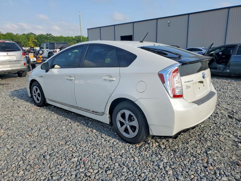 2014 Toyota Prius two