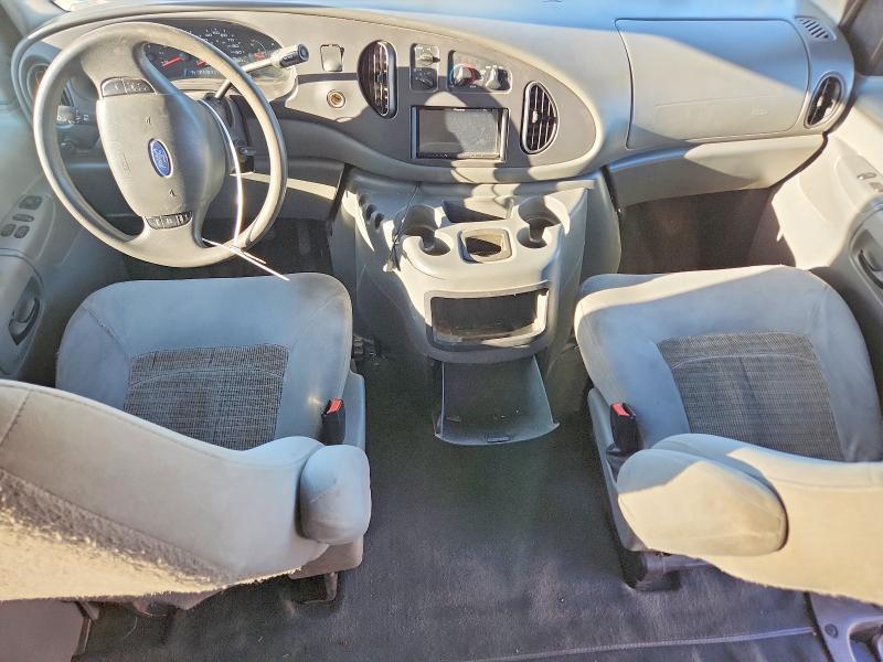2005 Ford Econoline E350 Super Duty Wagon