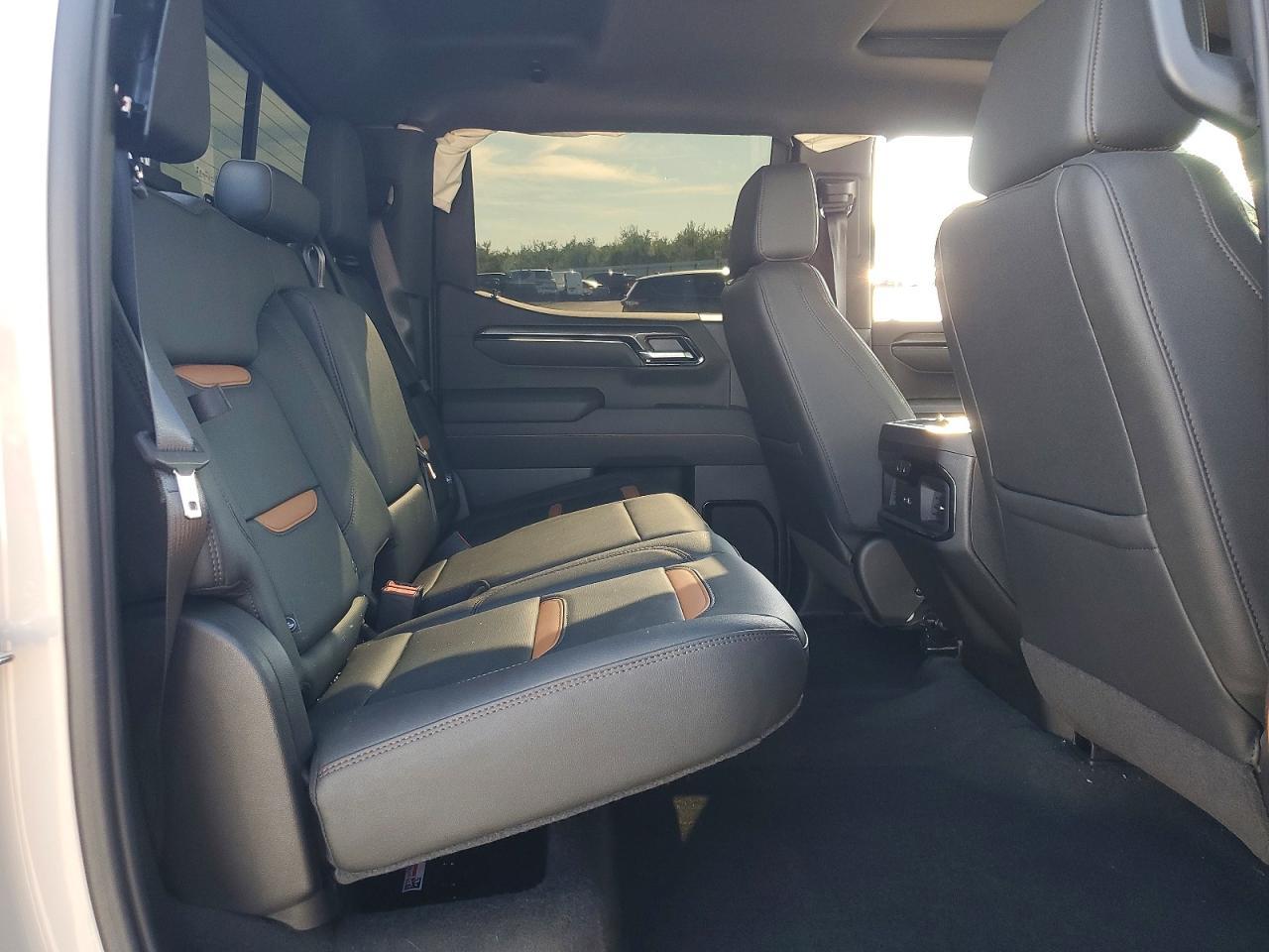 2026 GMC Sierra K1500 AT4