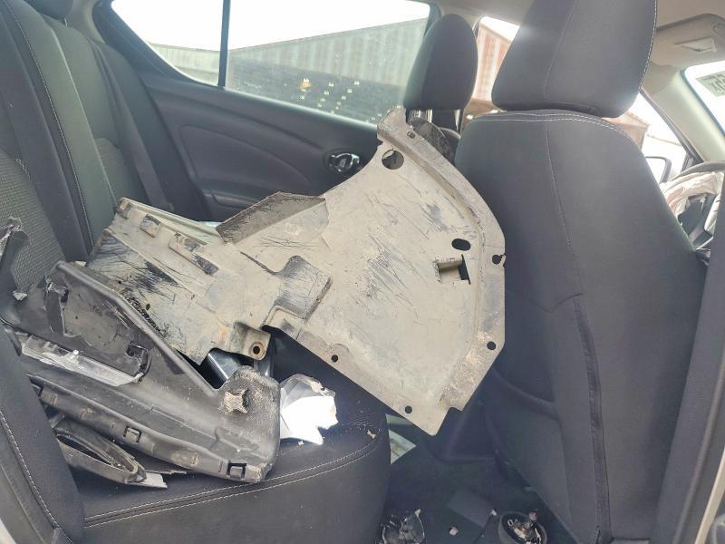 2017 Nissan Versa 1.6 sv