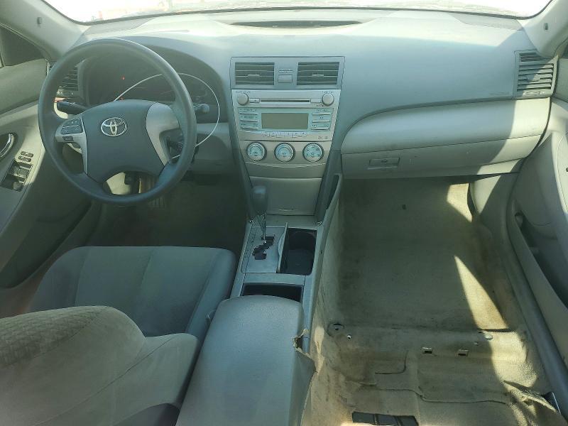 2009 Toyota Camry le