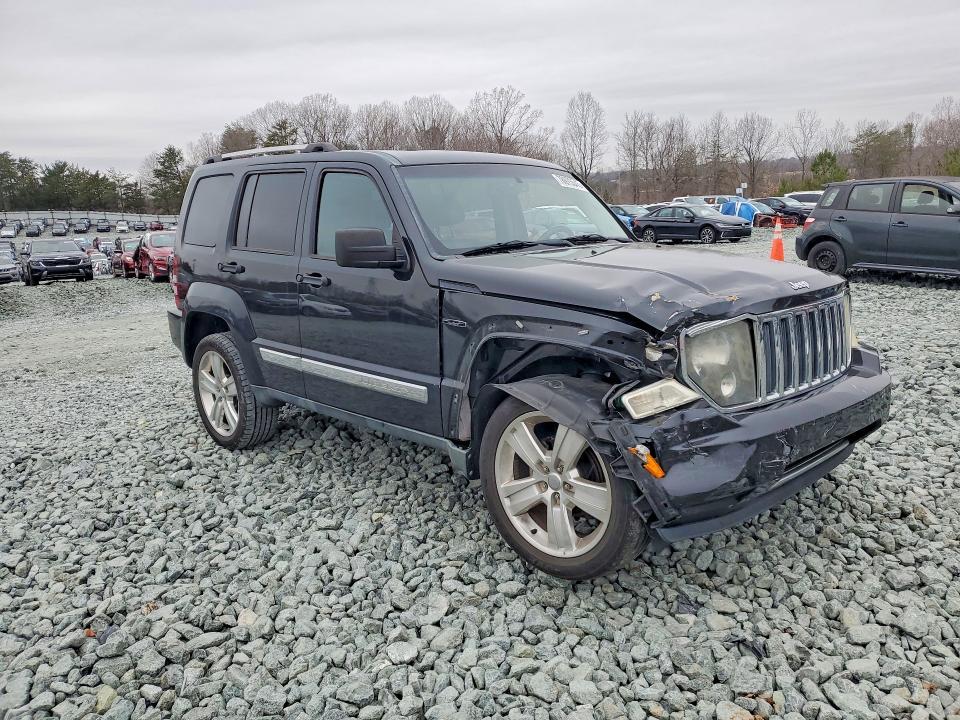 2012 Jeep Liberty jet