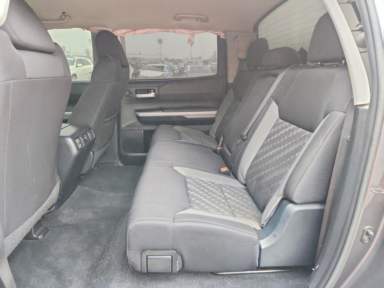2018 Toyota Tundra SR5