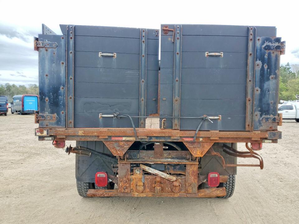 2016 Ford F450 Super Duty Flatbed Truck