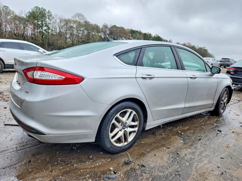 2015 Ford Fusion se