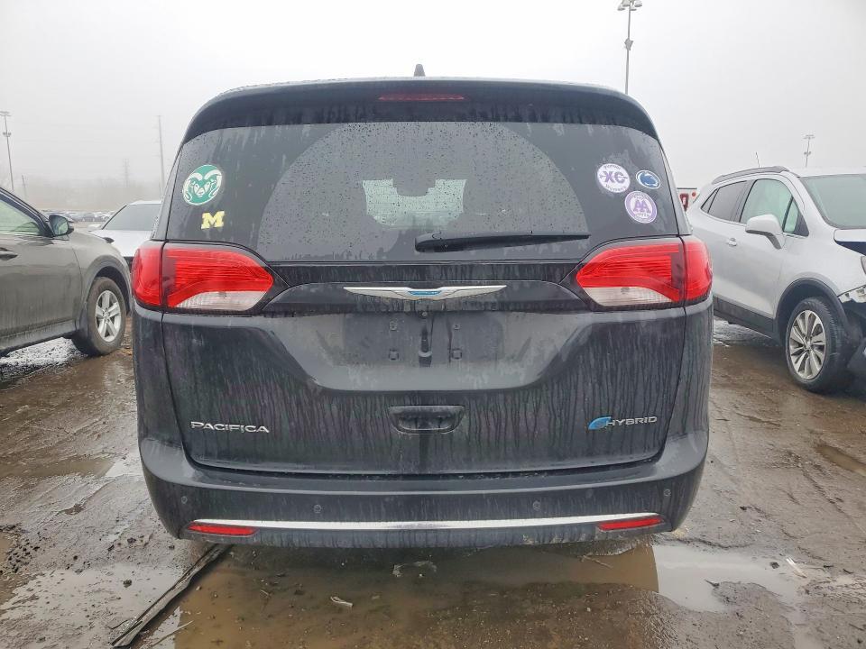 2018 Chrysler Pacifica Hybrid Touring l