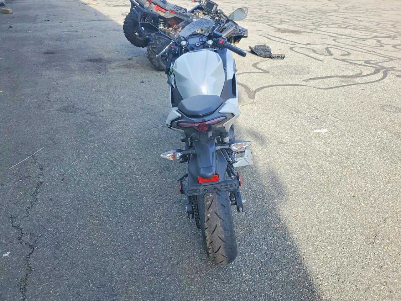 2025 Kawasaki EX500
