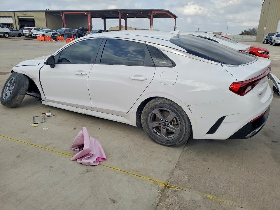 2022 KIA K5 lxs