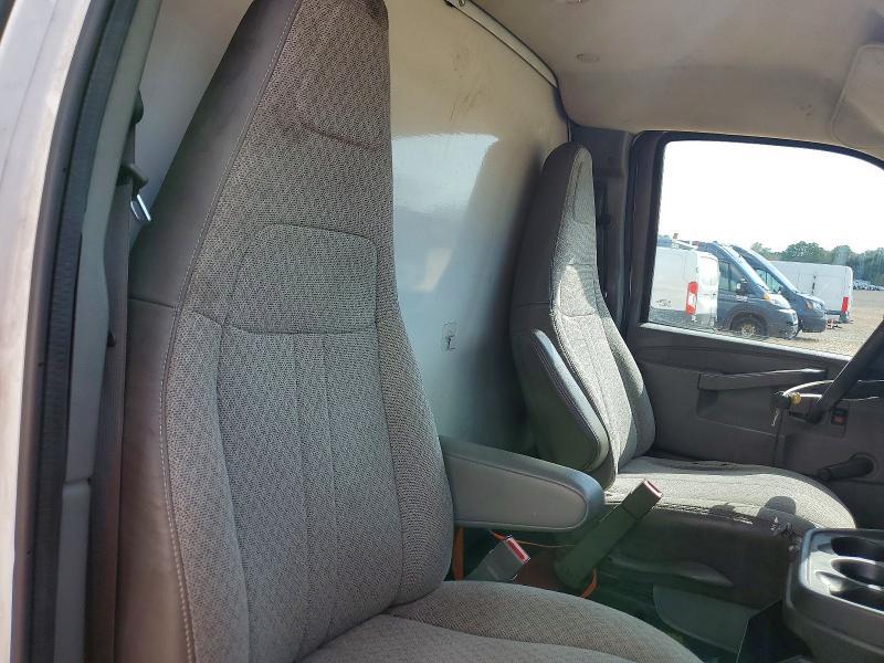 2016 Chev Rolet Express Refrigerated BOX Truck