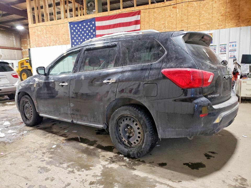 2019 Nissan Pathfinder sv