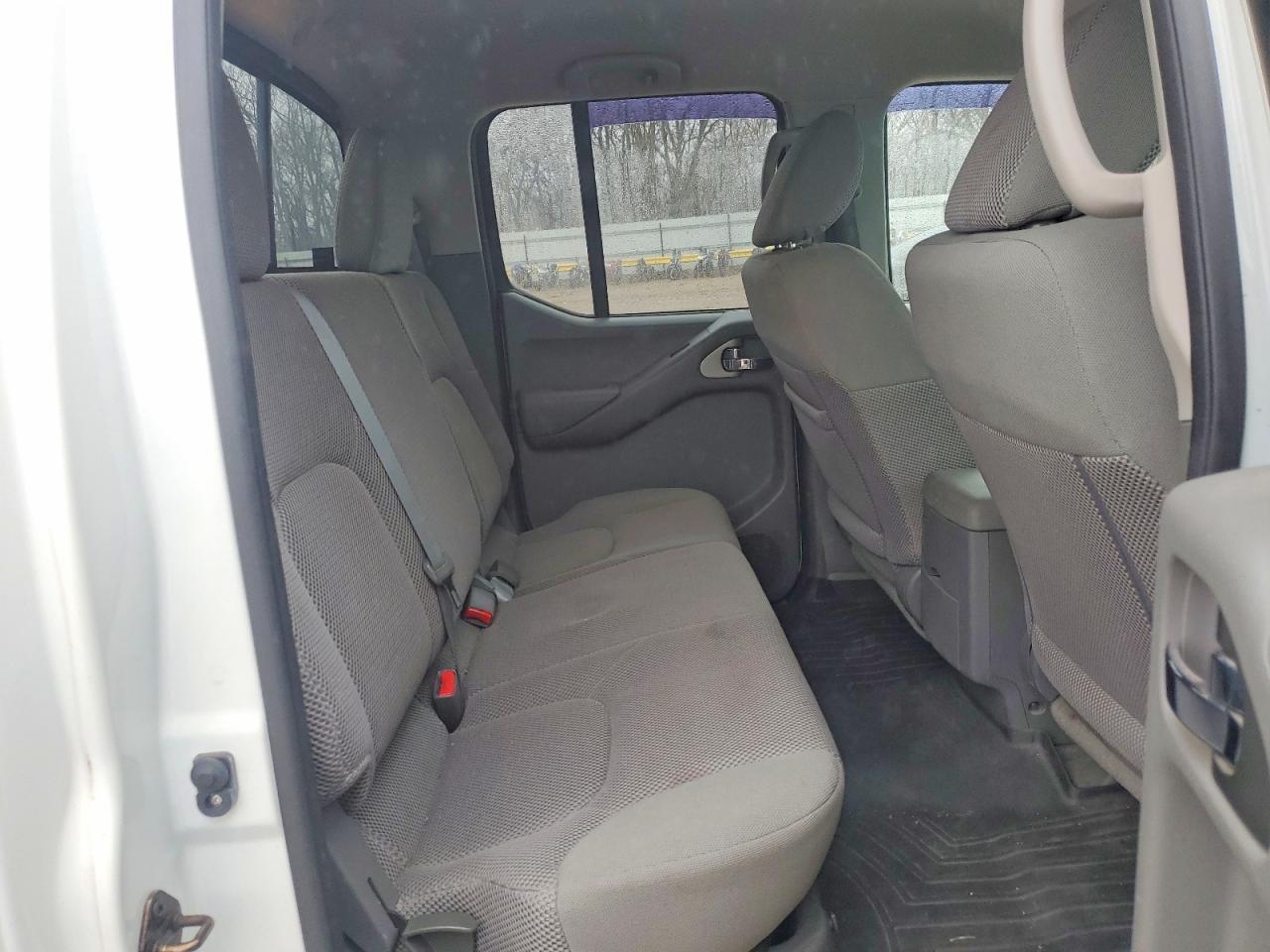 2016 Nissan Frontier S