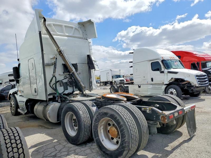 2019 Peterbilt 579 Semi Truck