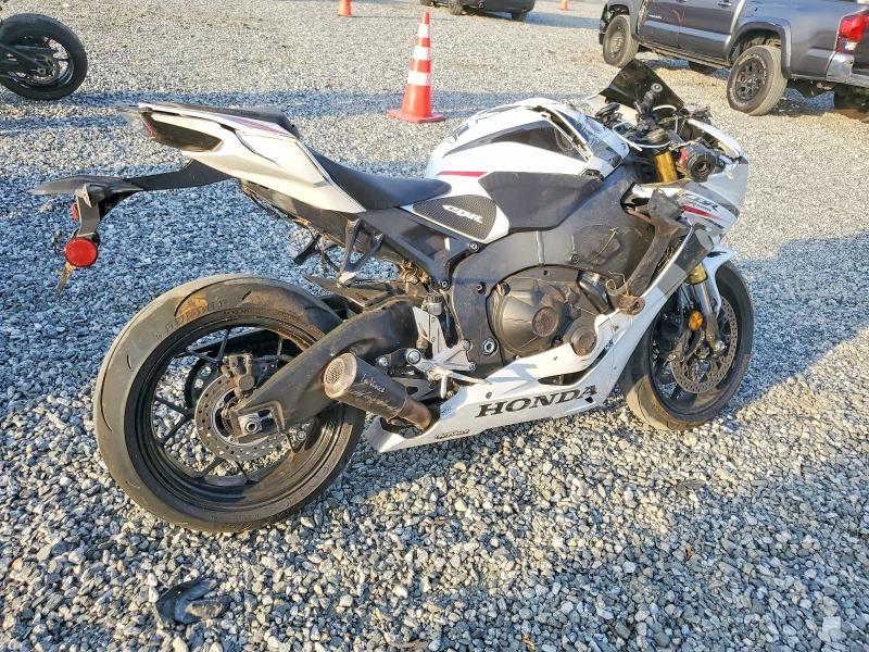 2025 Honda CBR1000 RR