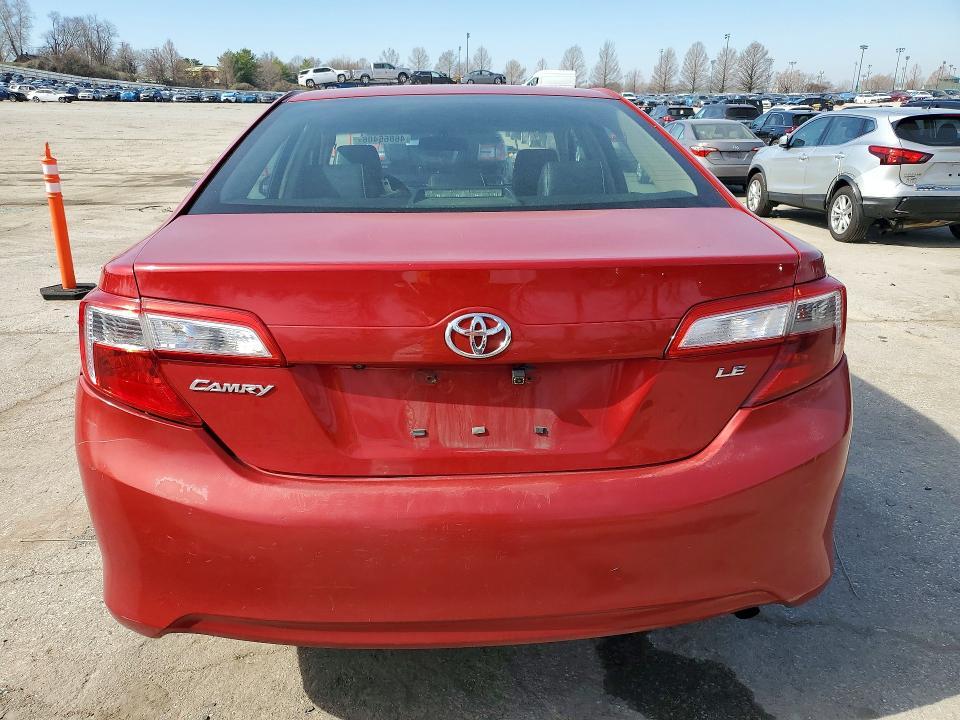 2014 Toyota Camry le