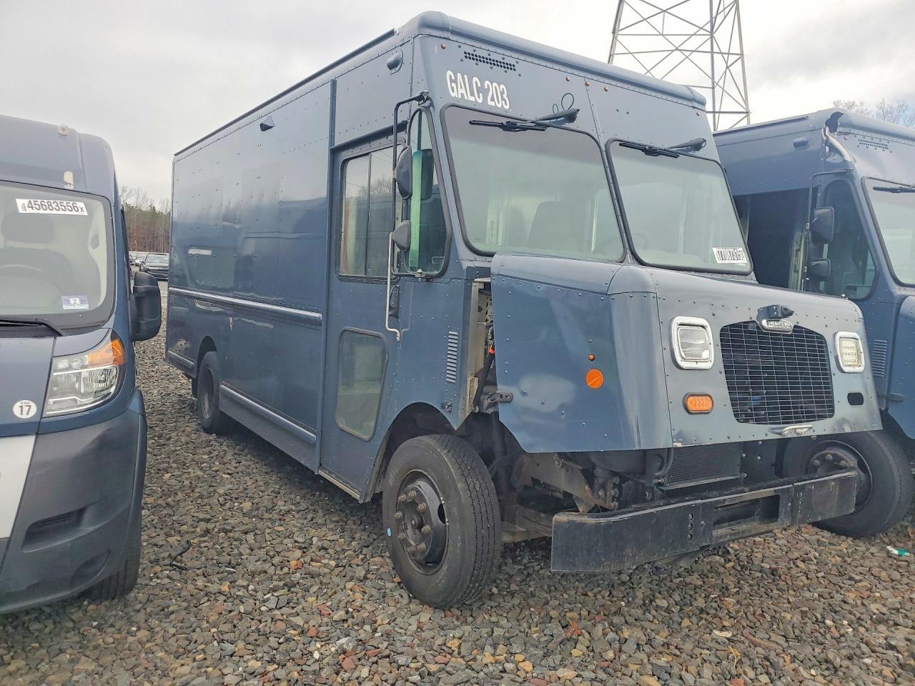 2021 Freightliner MT45G Chassis Delivery Truck