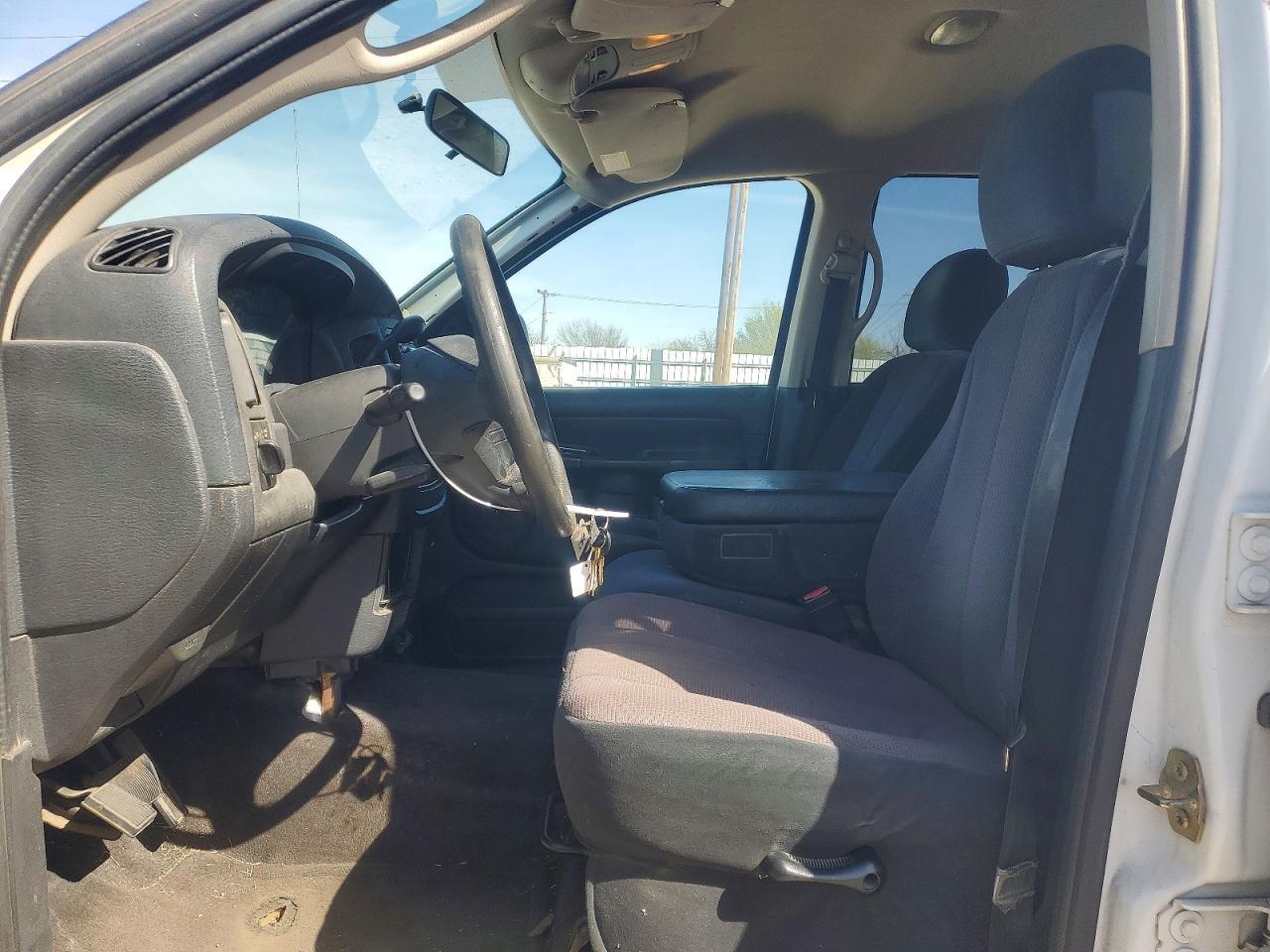 2003 Dodge RAM 1500 ST