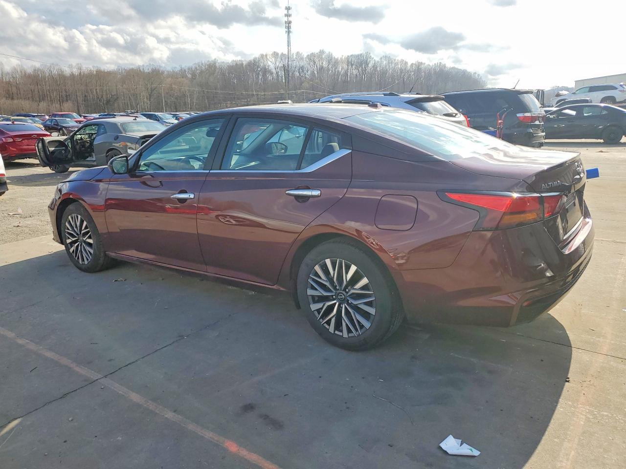 2025 Nissan Altima 2.5 sv