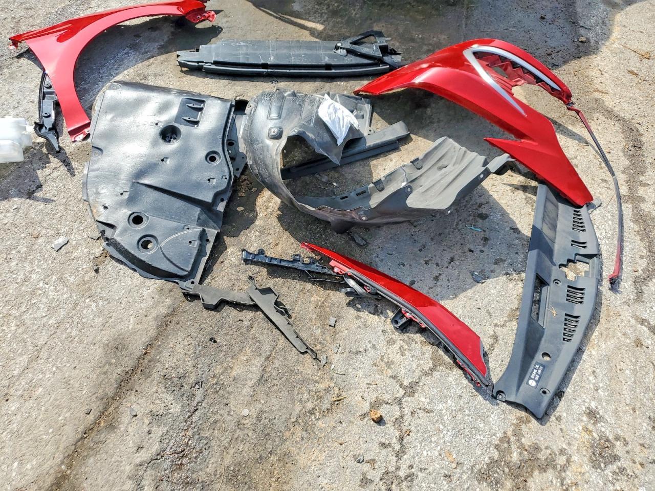 2024 Toyota Camry le