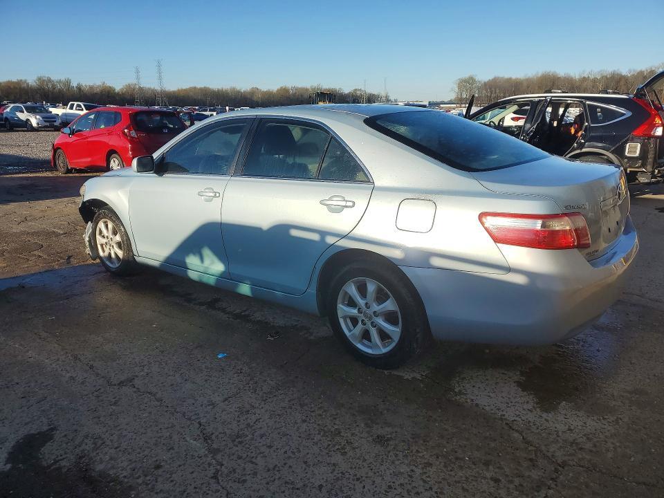 2008 Toyota Camry le